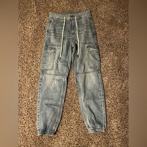 American Eagle cargo type Jean, size: 00